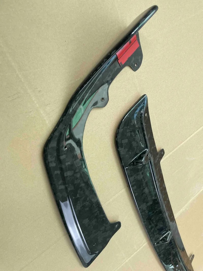 Factory Price Dry Carbon fiber Carbon Fiber Front Lip for F95  XM5 Front Bumper Splitter Lip
